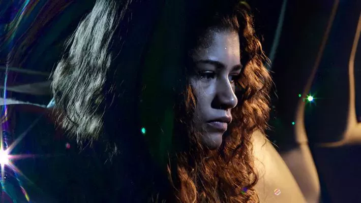 La euforia alcanza un crescendo asombroso con el desgarrador giro de Rue y la esperada revelación