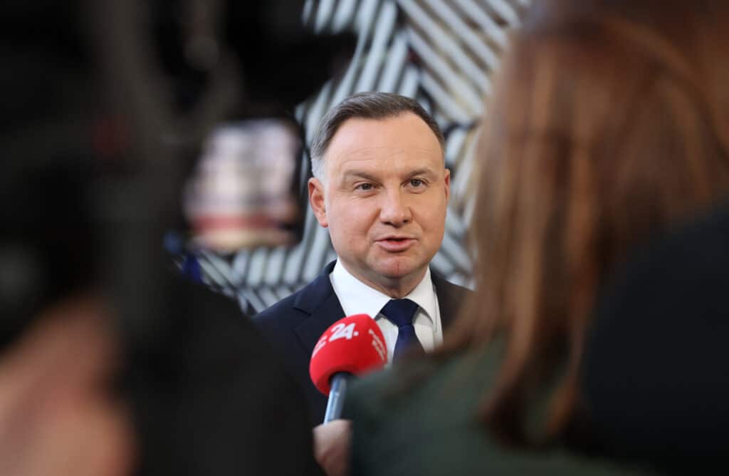 Polonia aprueba su propia prohibición de la propaganda LGTB+