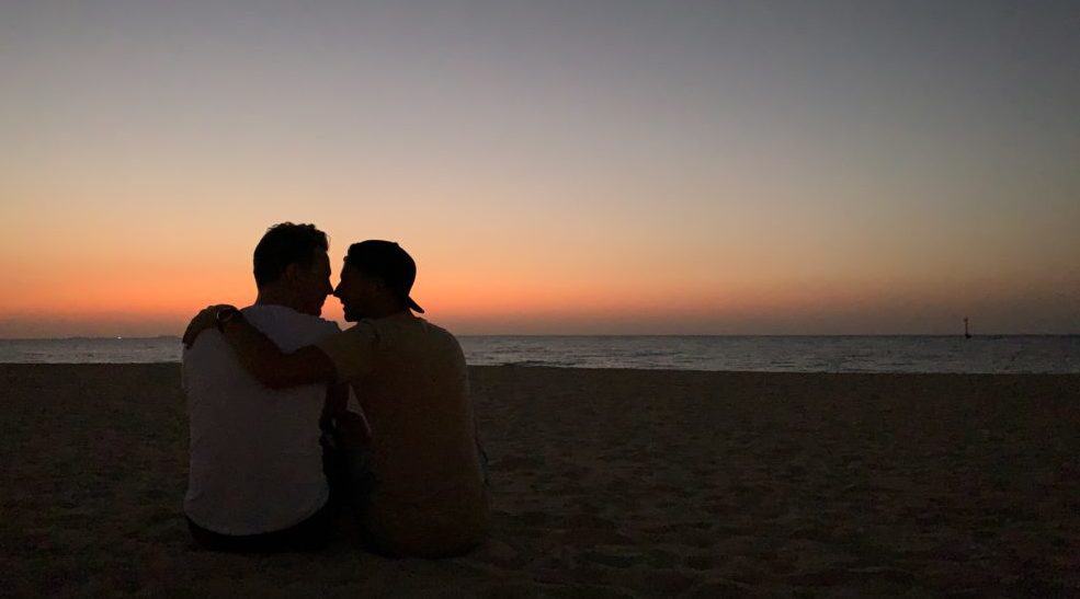 Secretos de los tripulantes de cabina gay de Oriente Medio