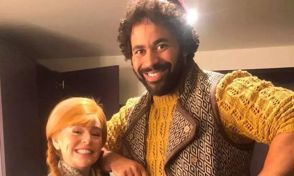 El actor de Frozen recibe una avalancha de amor después de que miembros del público 