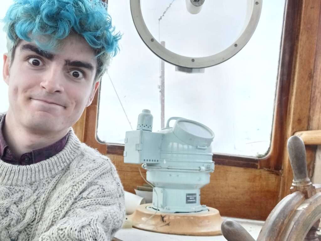 El primer alcalde no binario del mundo dimite de su cargo