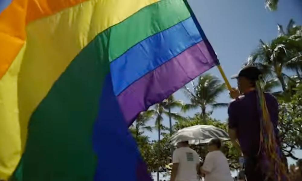 Hawái crea un proyecto de ley para proteger la salud de las personas trans