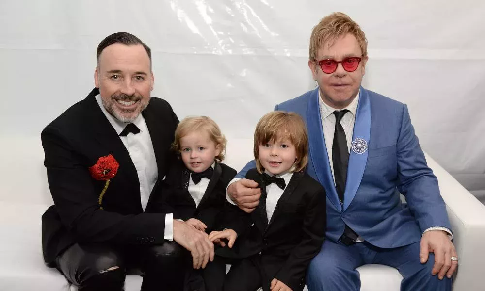 Elton John escribe un sincero mensaje a sus hijos por su 75º cumpleaños
