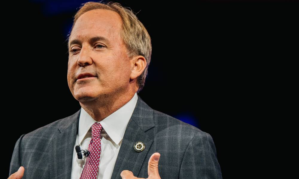 Twitter permite comentarios transfóbicos por ser "de interés público"