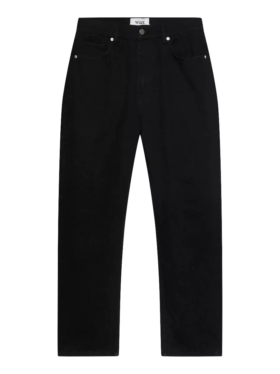 20 de los mejores vaqueros negros para hombre que mejorarán cualquier armario (edición 2022)