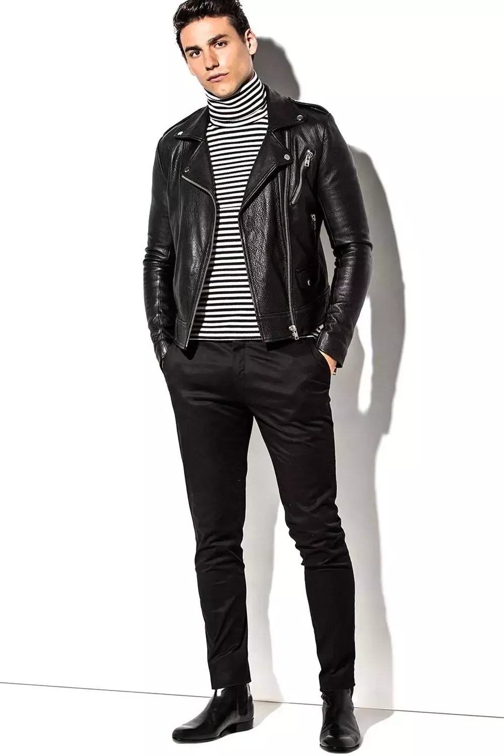 6 conjuntos de vaqueros negros que todos los hombres deberían dominar