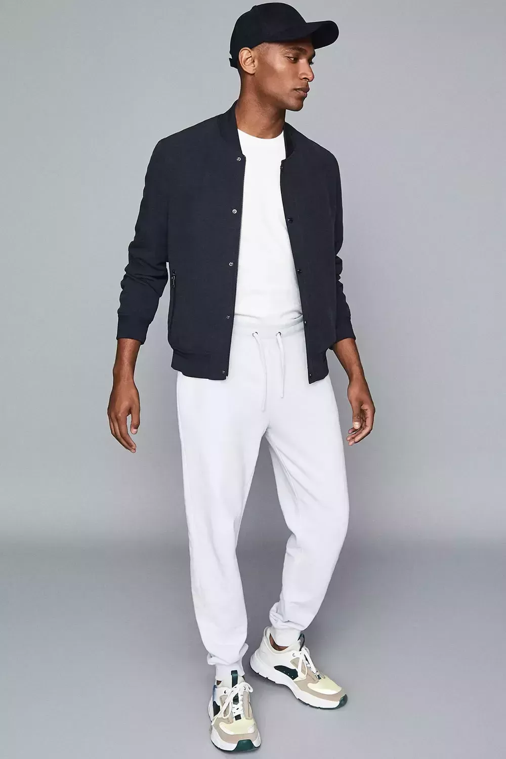 7 formas de llevar los pantalones de deporte con estilo, no de forma descuidada