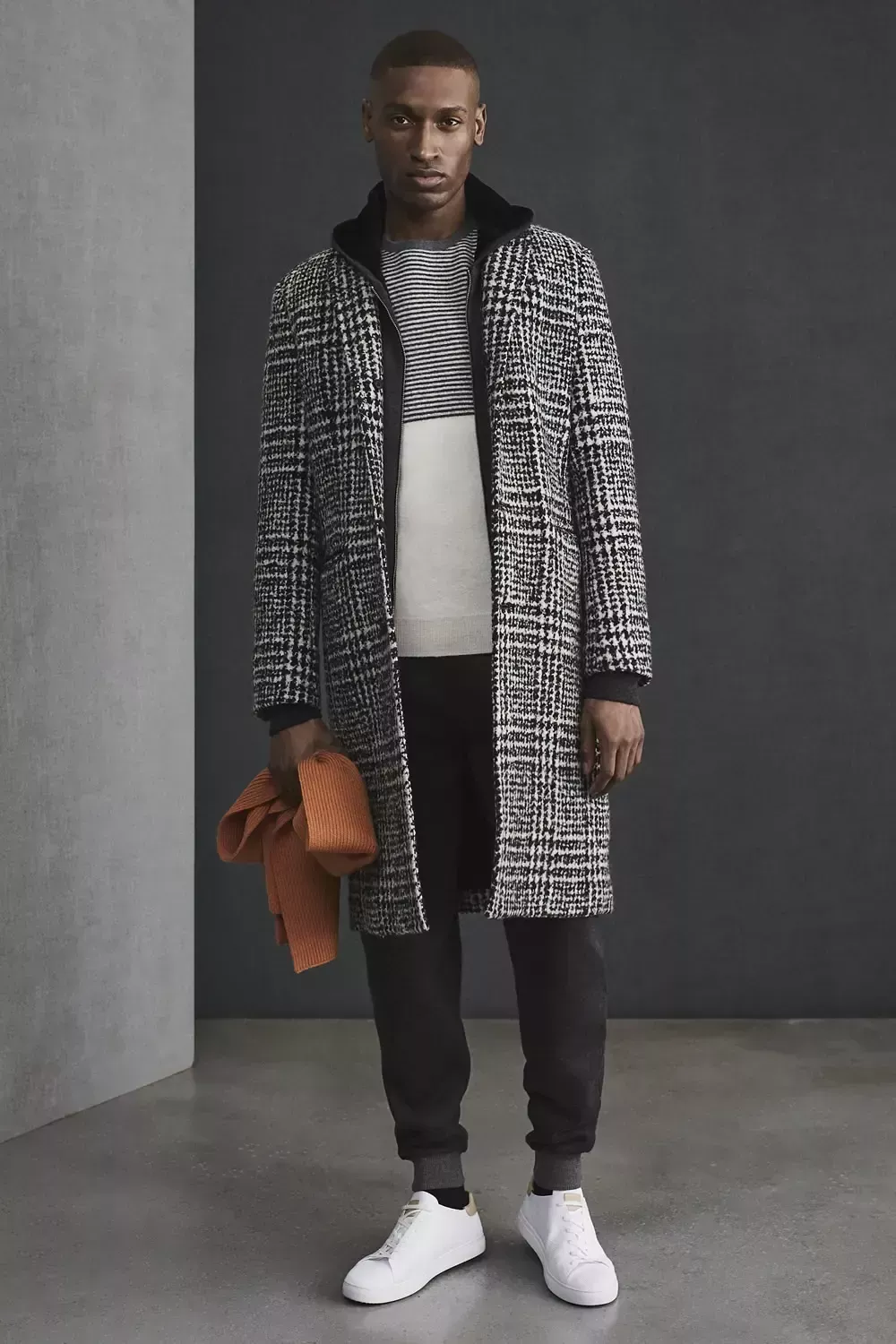 7 formas de llevar los pantalones de deporte con estilo, no de forma descuidada