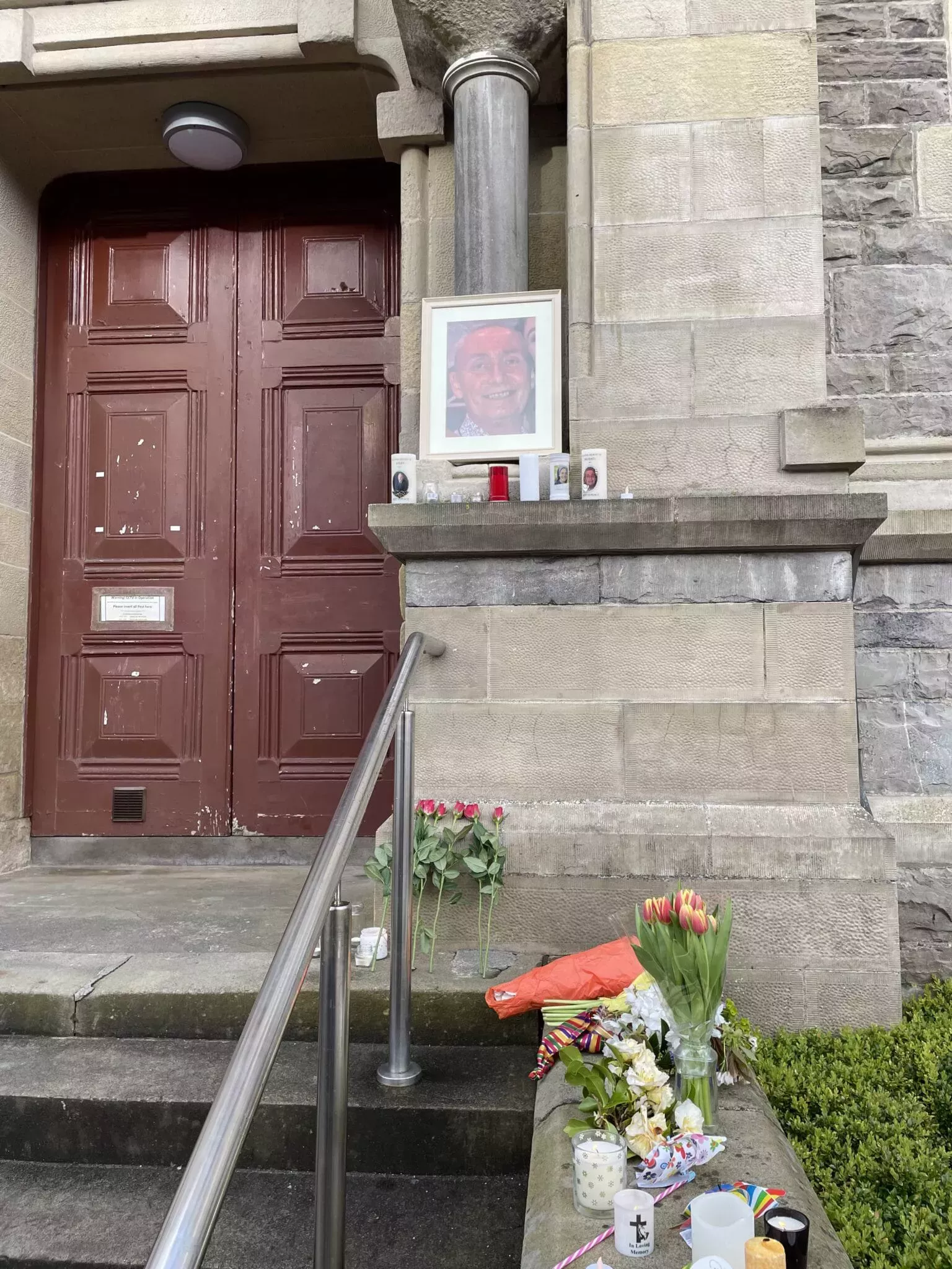 Cientos de personas se reúnen en Sligo para honrar a los homosexuales asesinados: 