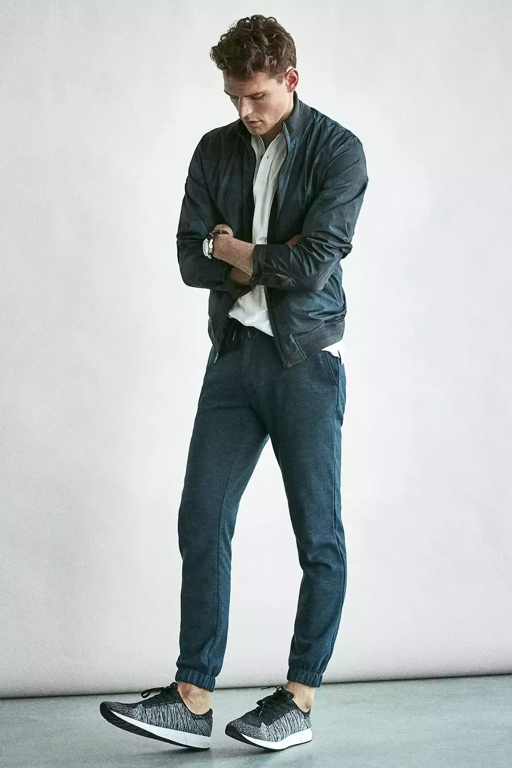 Cómo llevar un polo: 6 sofisticados conjuntos para hombres