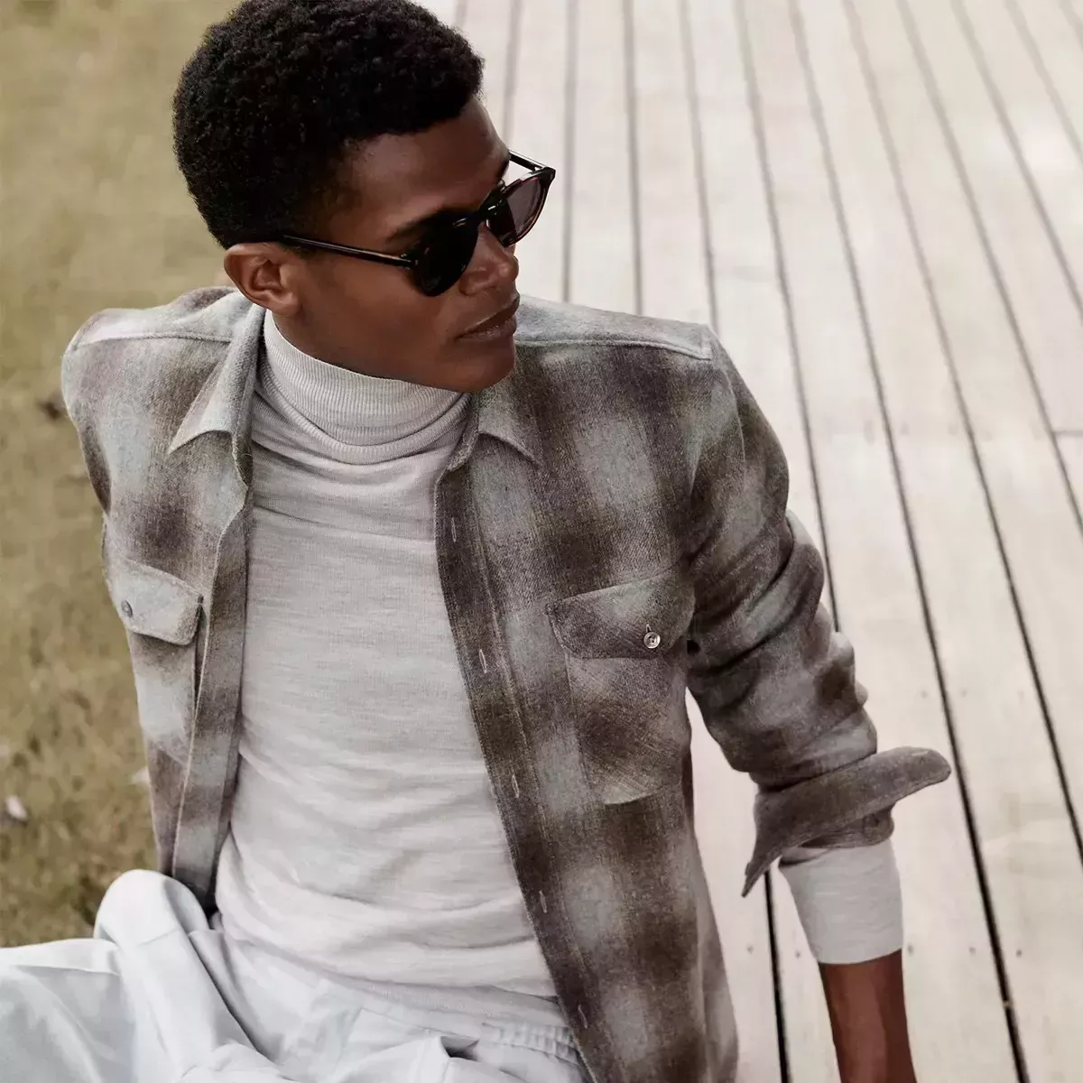 Cómo llevar una camisa de franela: Trajes modernos y con estilo para hombres