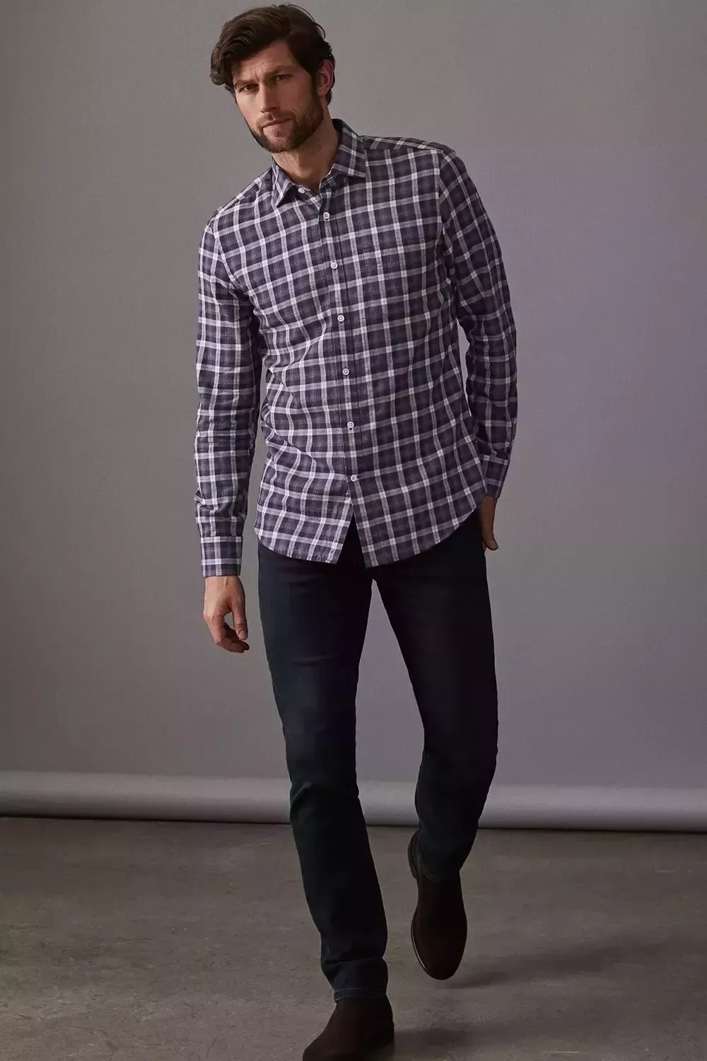 Cómo llevar una camisa de franela: Trajes modernos y con estilo para hombres