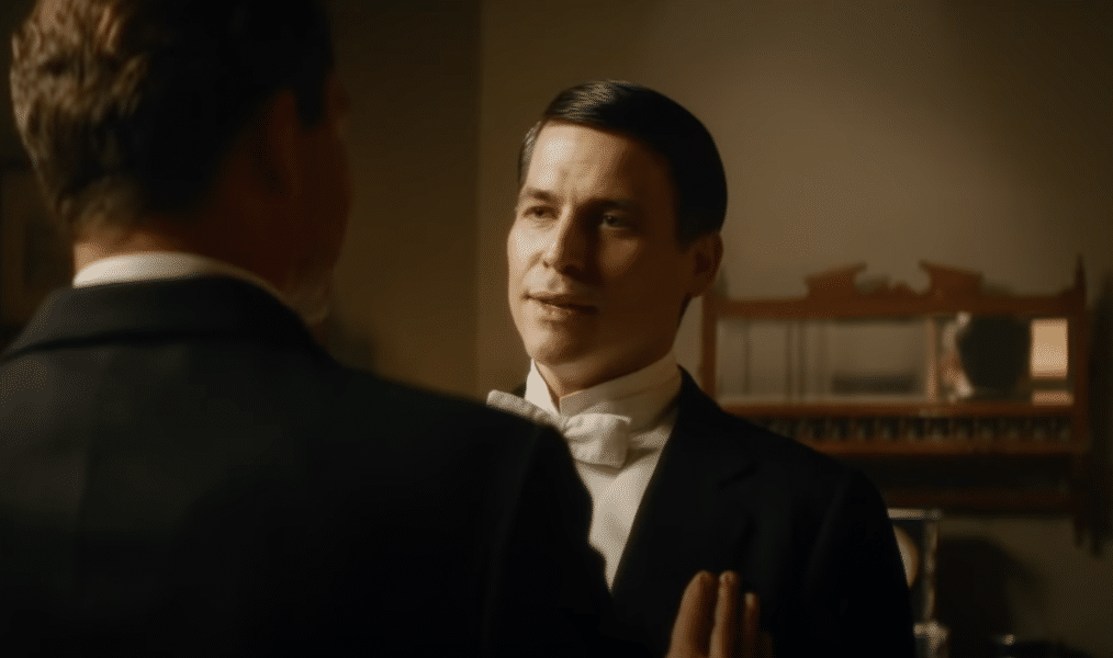 La nueva película de Downton Abbey hace justicia a su único personaje gay