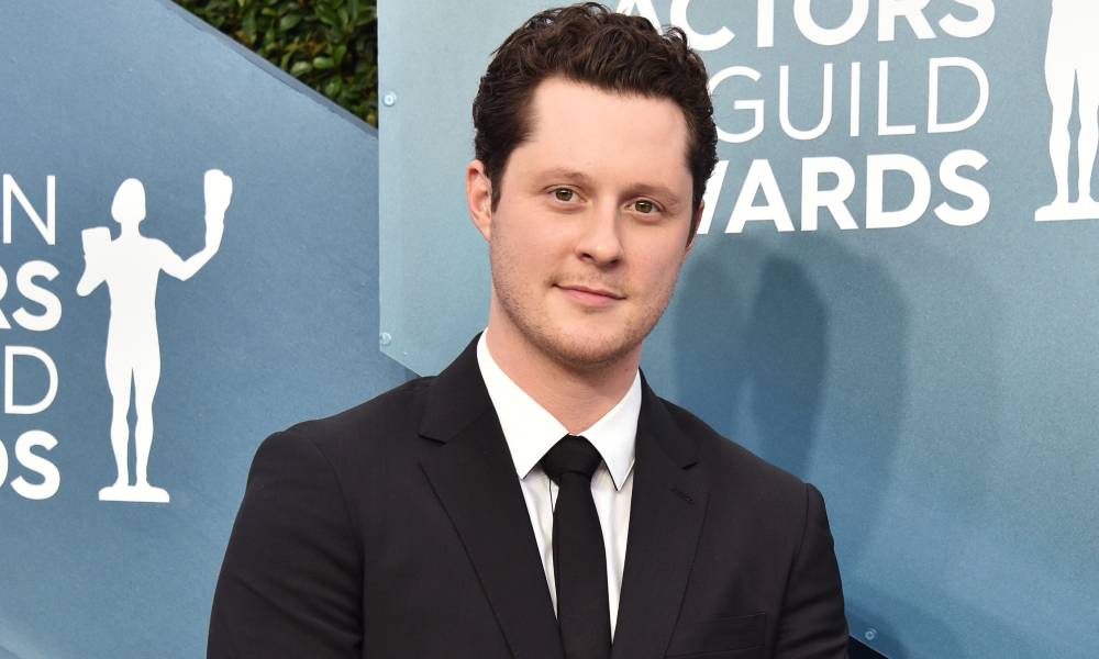 Noah Reid de Schitt's Creek lucha contra las políticas anti LGTB+ de EEUU