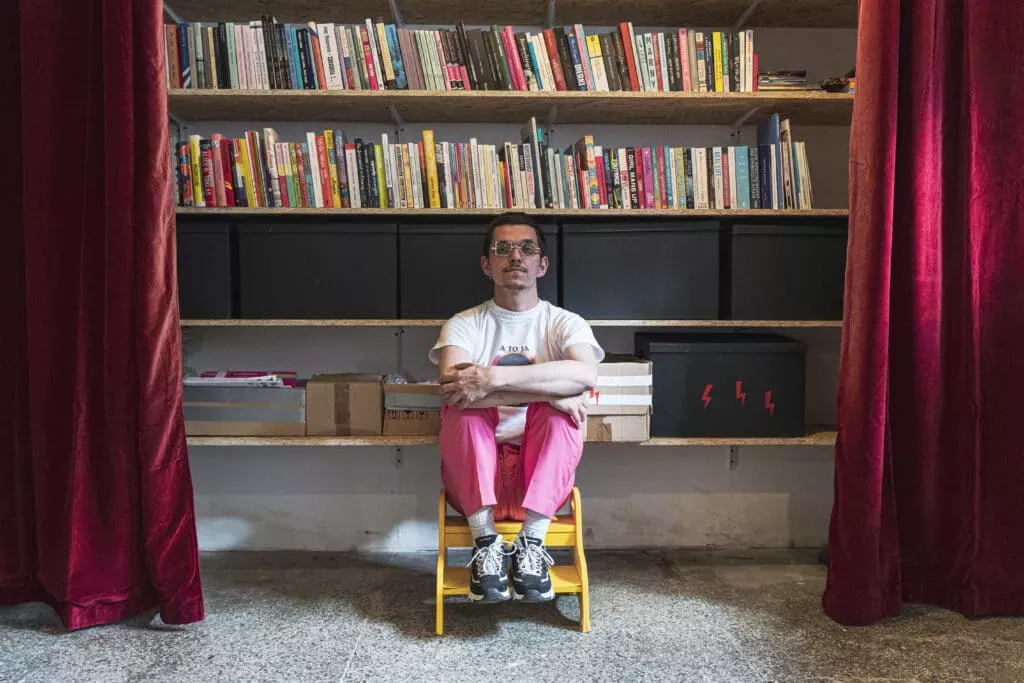 La biblioteca LGBT+ polaca ayuda a los ucranianos queer a navegar con seguridad por las famosas 