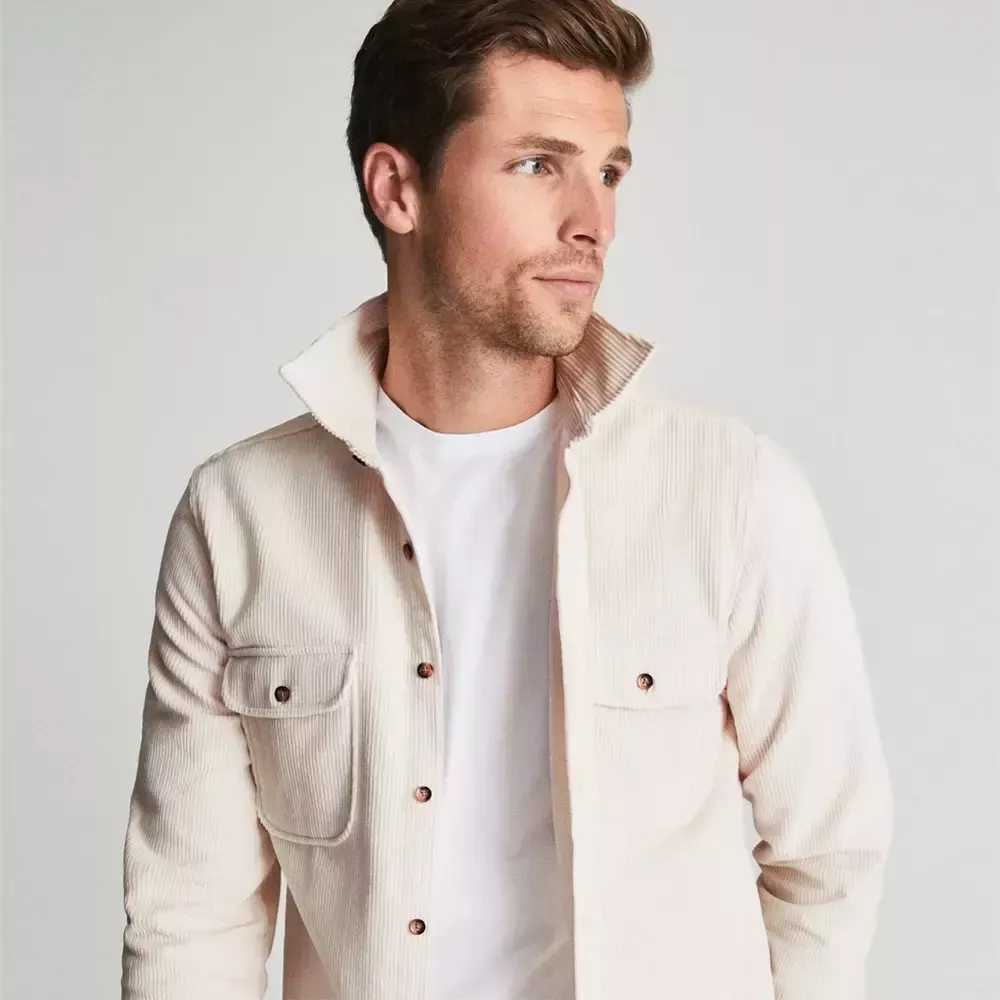 Los 10 mejores conjuntos de hombre en blanco para el verano de 2022