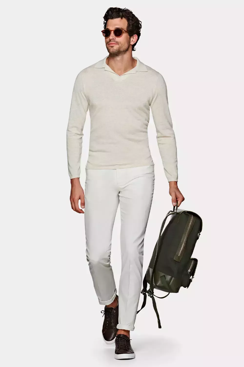 Qu&eacute; debes llevar con los vaqueros blancos: 7 conjuntos f&aacute;ciles para hombres