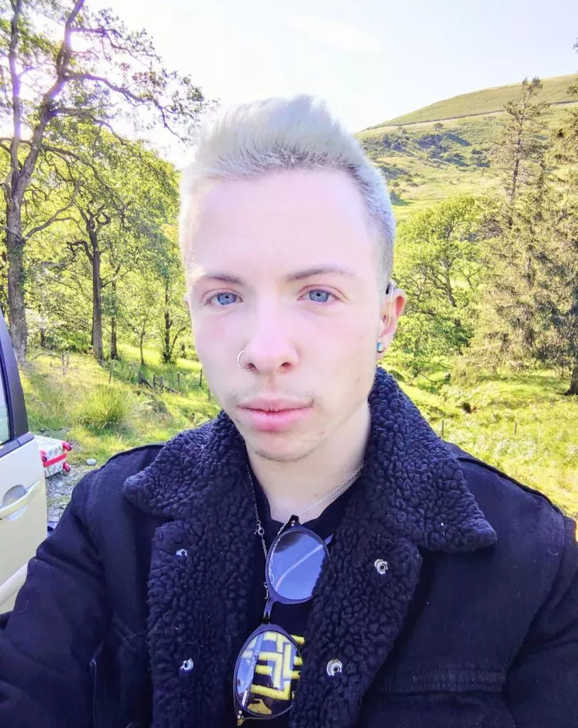 Salir del armario como autista y LGBT+ no fue fácil, pero ahora sé que es algo que hay que celebrar