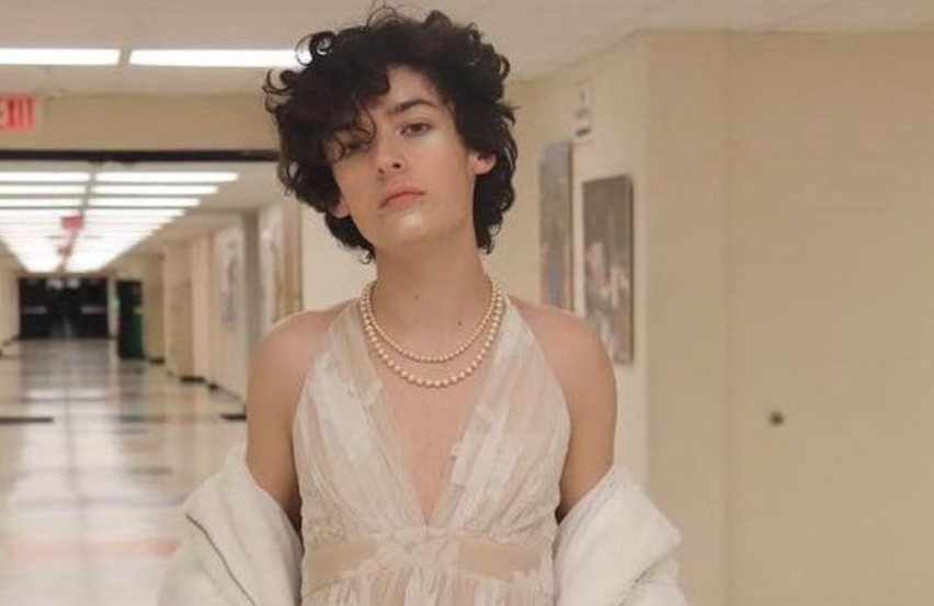 Un adolescente de Florida da una clase magistral sobre historia de Stonewall