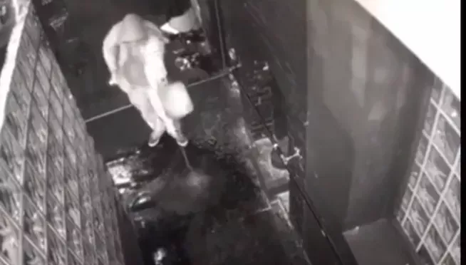 Un pirómano prende fuego a un local LGTB+ de Nueva York