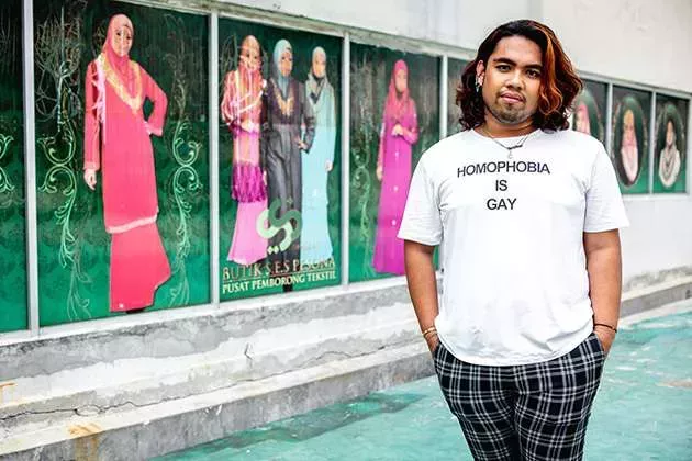 13 valientes malasios se unen a una sesión de fotos íntima para maricas en un país donde la homosexualidad es ilegal