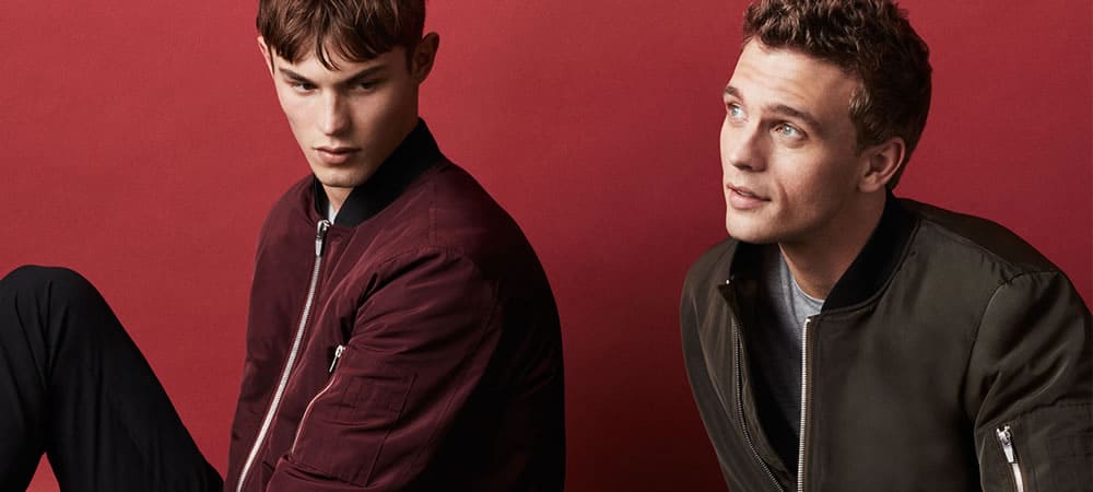 Cómo debe vestir un hombre a los 20 años