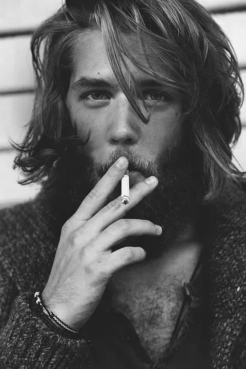 Cómo lucir el cabello en la cama sin parecer que has renunciado a la vida