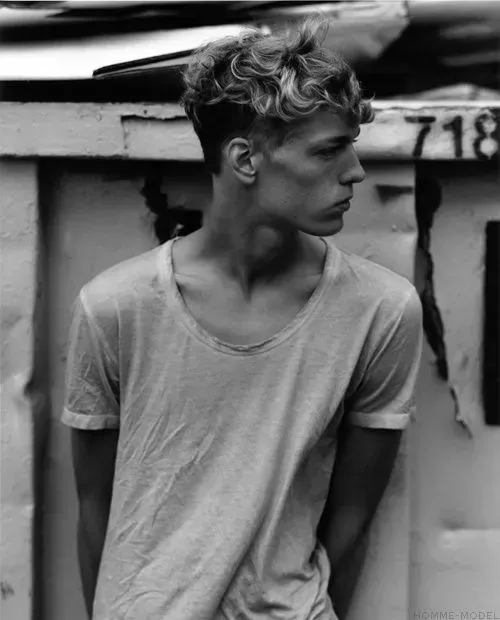 Cómo lucir el cabello en la cama sin parecer que has renunciado a la vida