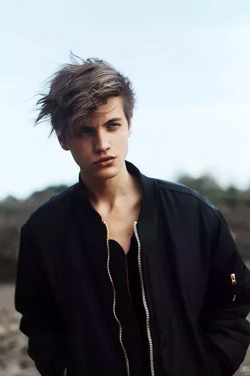 Cómo lucir el cabello en la cama sin parecer que has renunciado a la vida