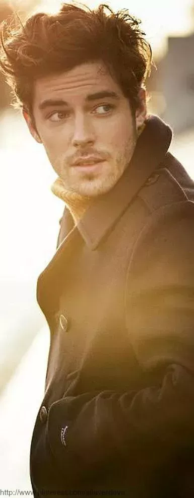 Cómo lucir el cabello en la cama sin parecer que has renunciado a la vida