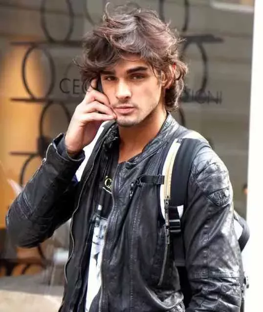 Cómo lucir el cabello en la cama sin parecer que has renunciado a la vida