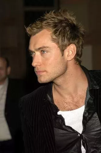 Cómo lucir el cabello en la cama sin parecer que has renunciado a la vida