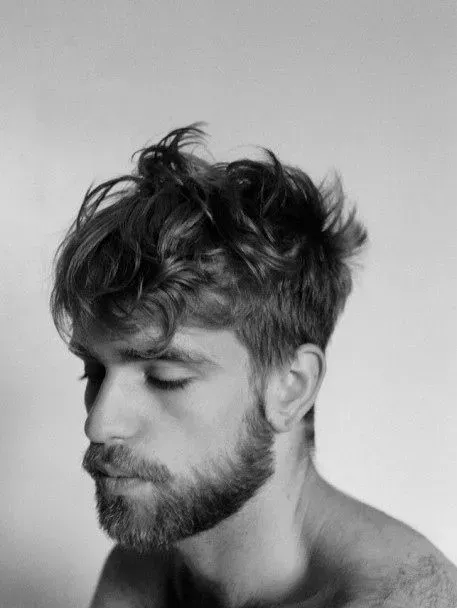 Cómo lucir el cabello en la cama sin parecer que has renunciado a la vida