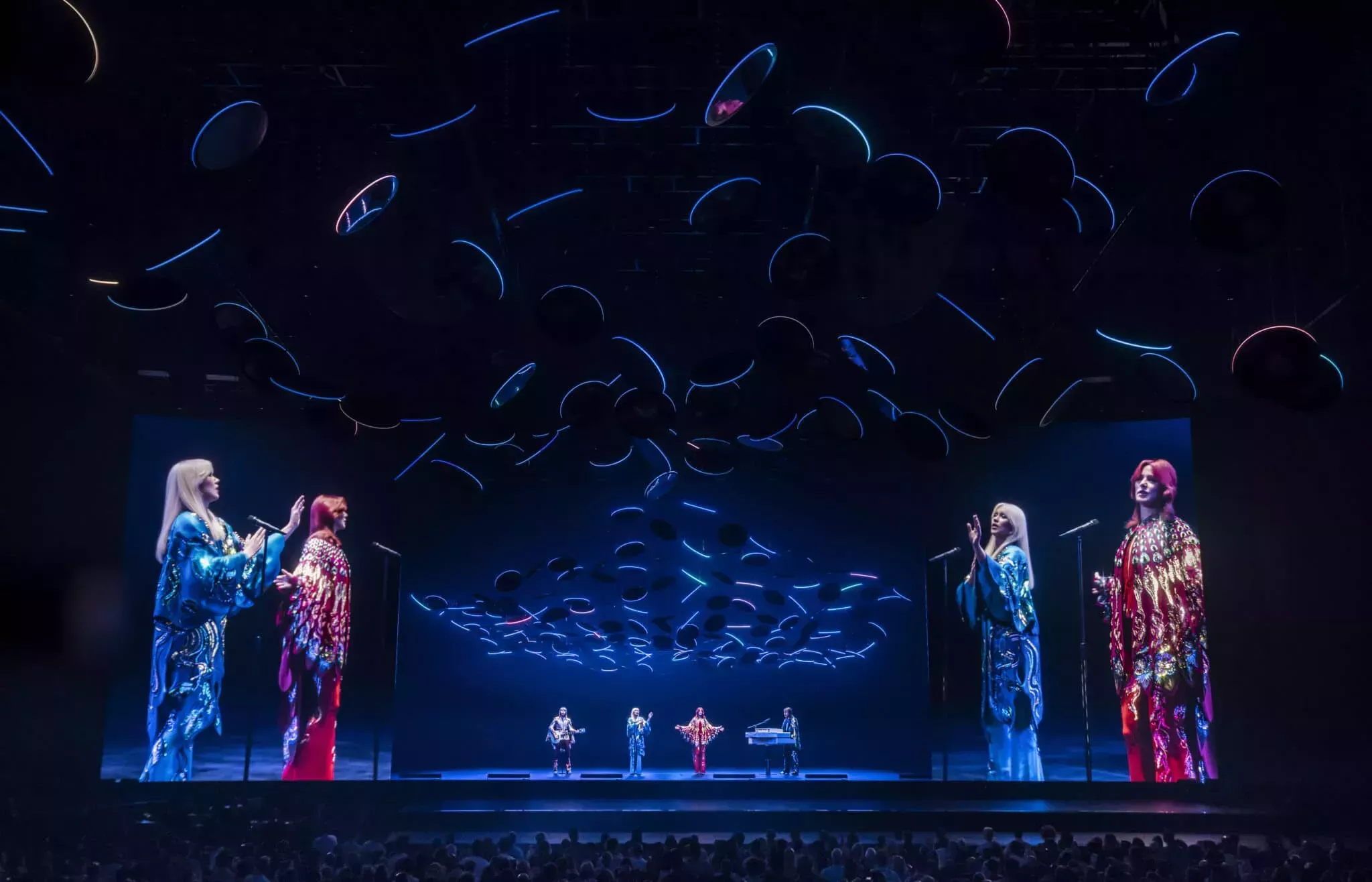 El asombroso concierto virtual de ABBA es nada menos que un moderno y mágico milagro