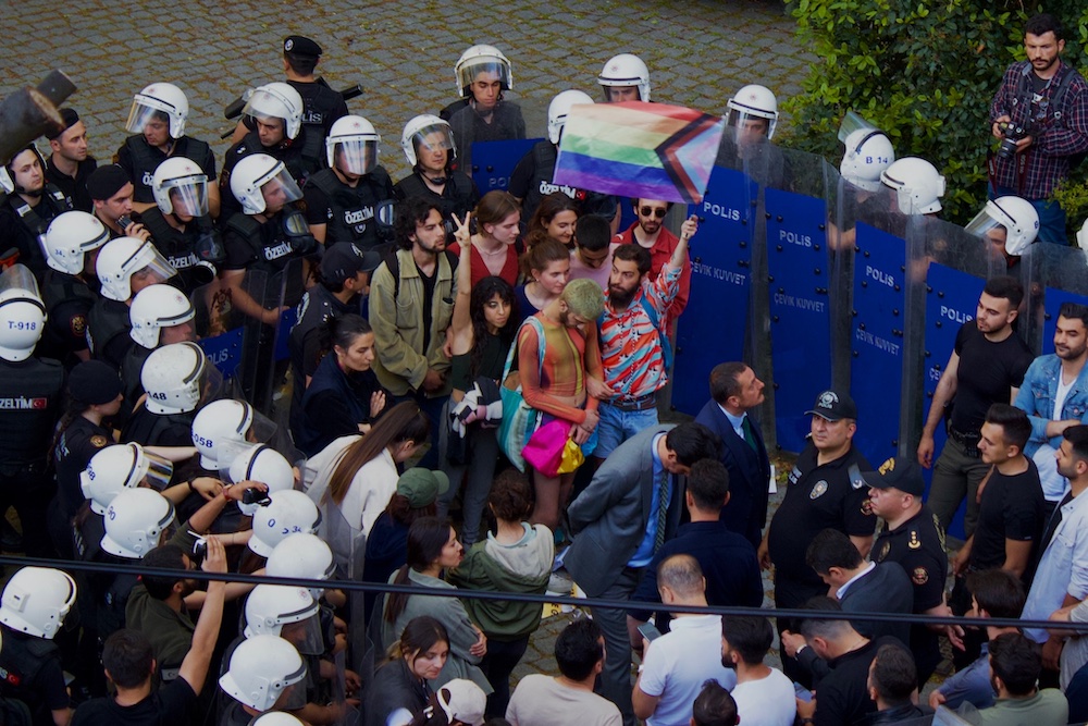 Turquía disuelve las marchas por el Orgullo de forma violenta