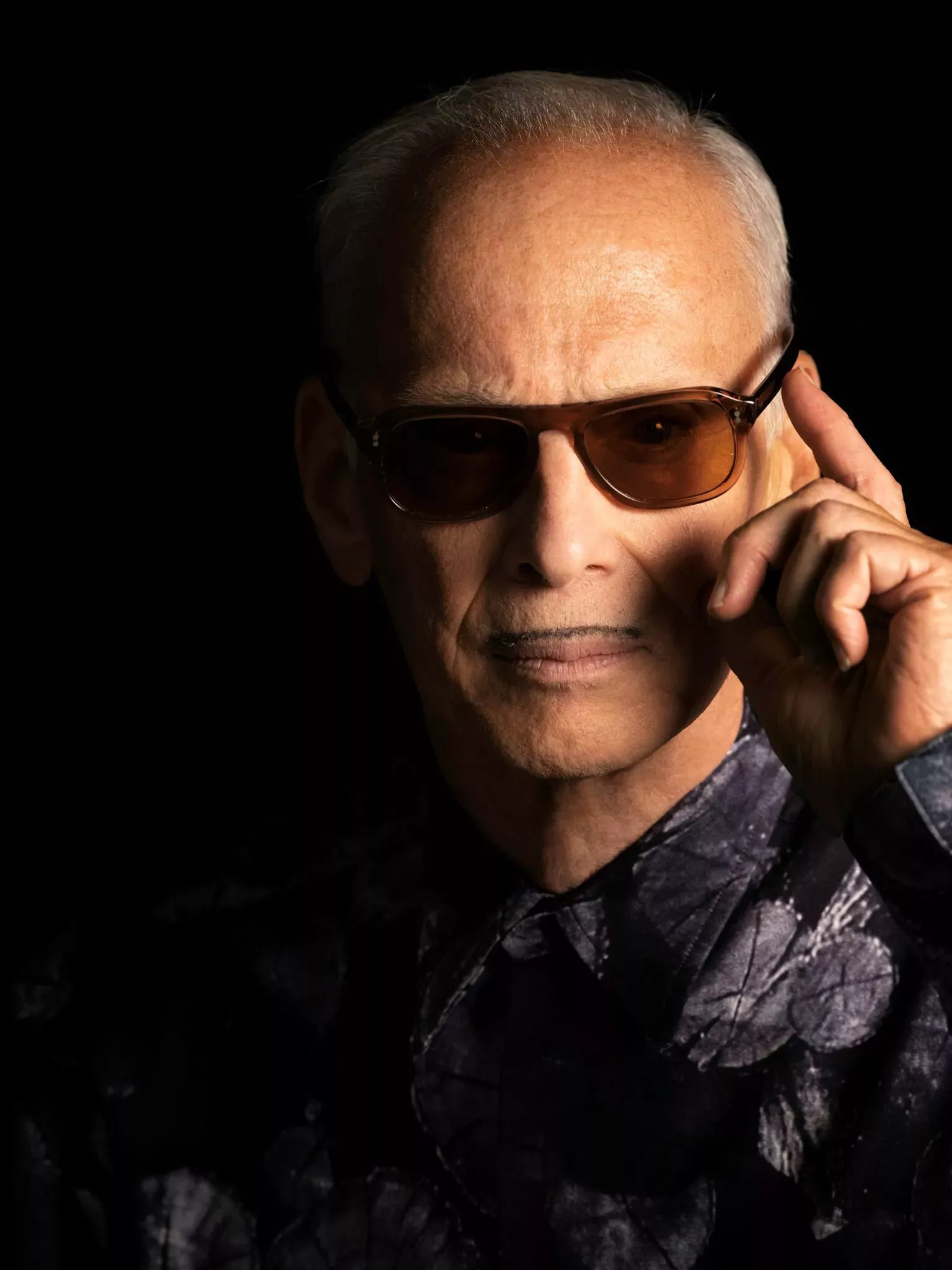 John Waters habla de los penes parlantes, del sexo con cosquillas y de por qué todo el mundo se toma demasiado en serio