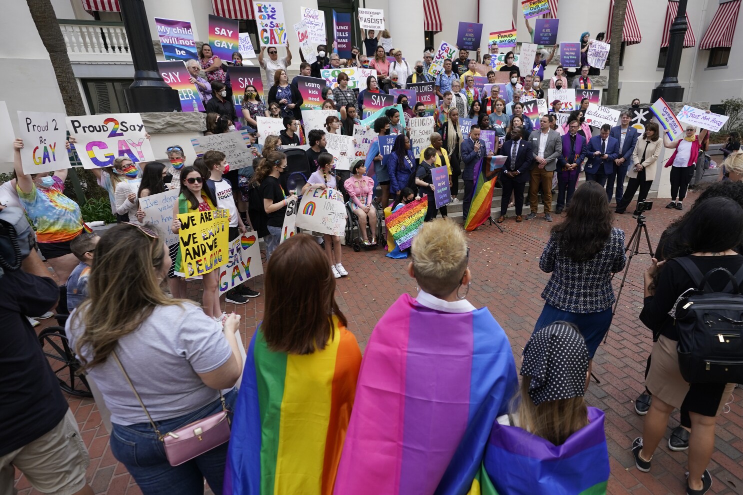 Los profesores de Florida reaccionan al proyecto de ley "no digas gay"