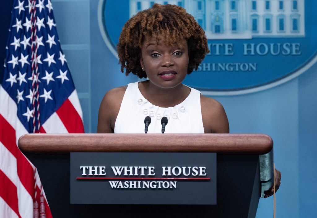 Karine Jean-Pierre es la nueva secretaria de prensa de la Casa Blanca
