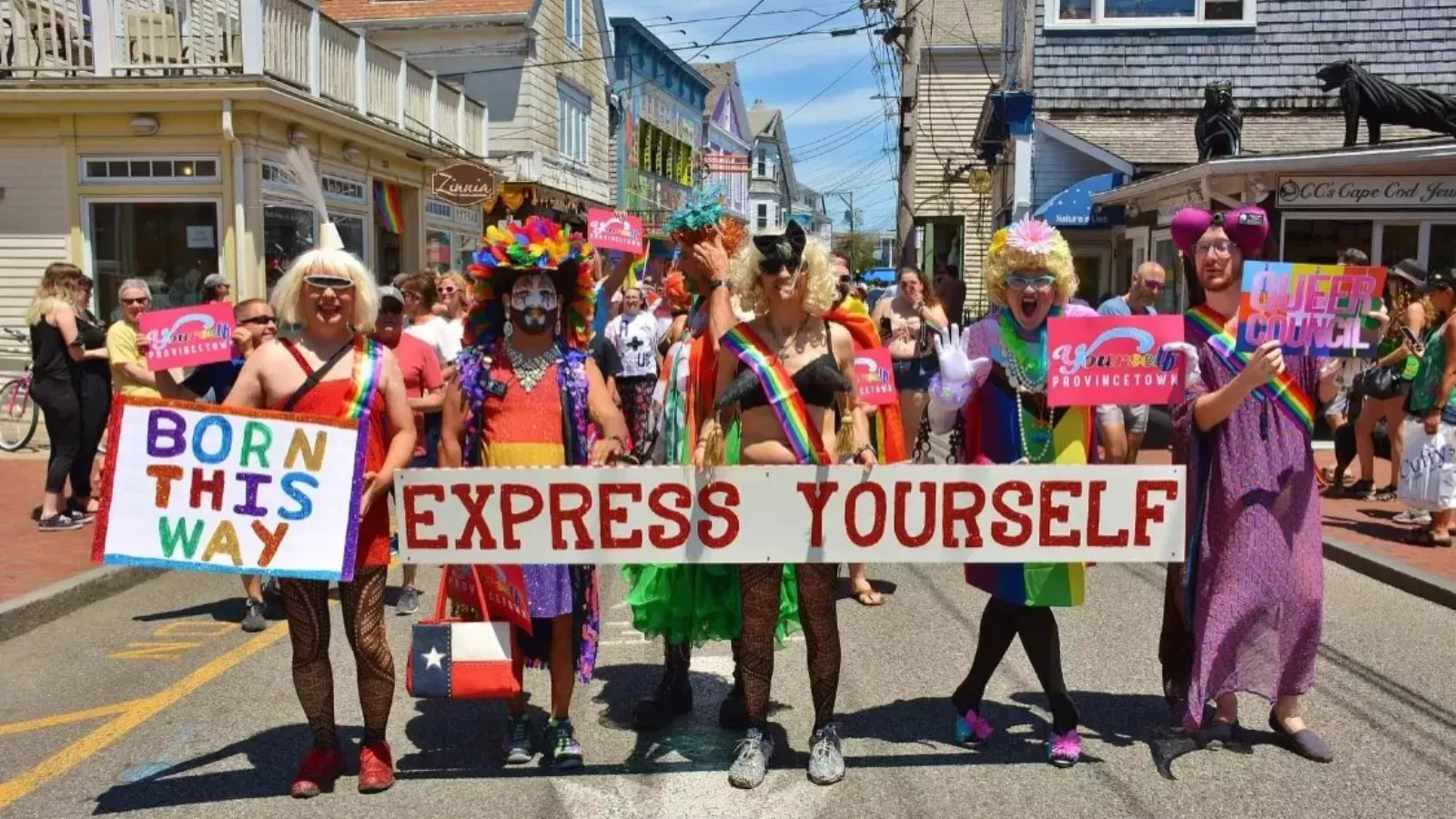 Bajo el Gaydar | Serie de verano: Cape Cod