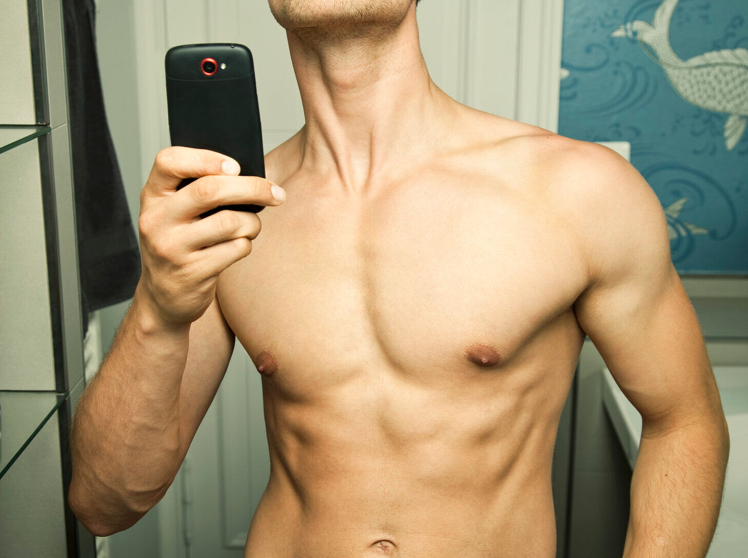 Cómo es ligar con chicos que solo enseñan fotos de su cuerpo