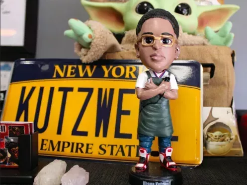 Difundir el amor, un corte a la vez