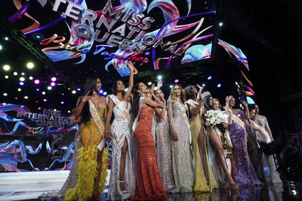 La modelo trans Fuschia Anne Ravena ganó el certamen de Miss International Queen