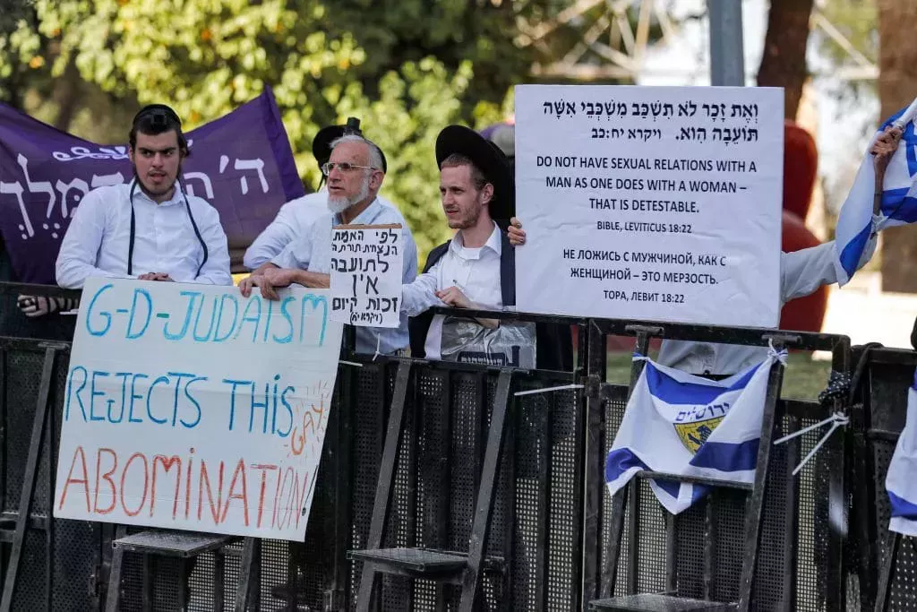El Orgullo de Jerusalén marcha desafiante tras las amenazas de muerte enviadas al organizador y a los políticos