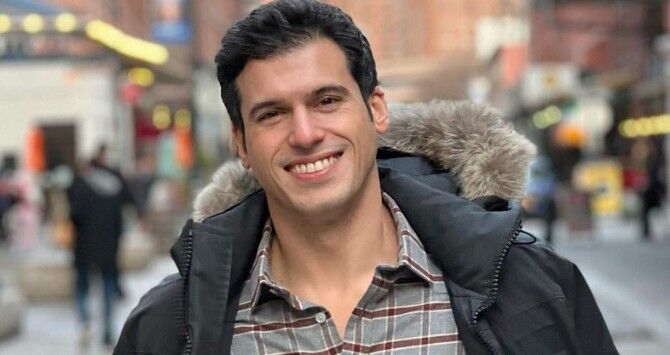 El periodista Gio Benítez revela cómo reaccionó su madre cuando salió del armario como gay