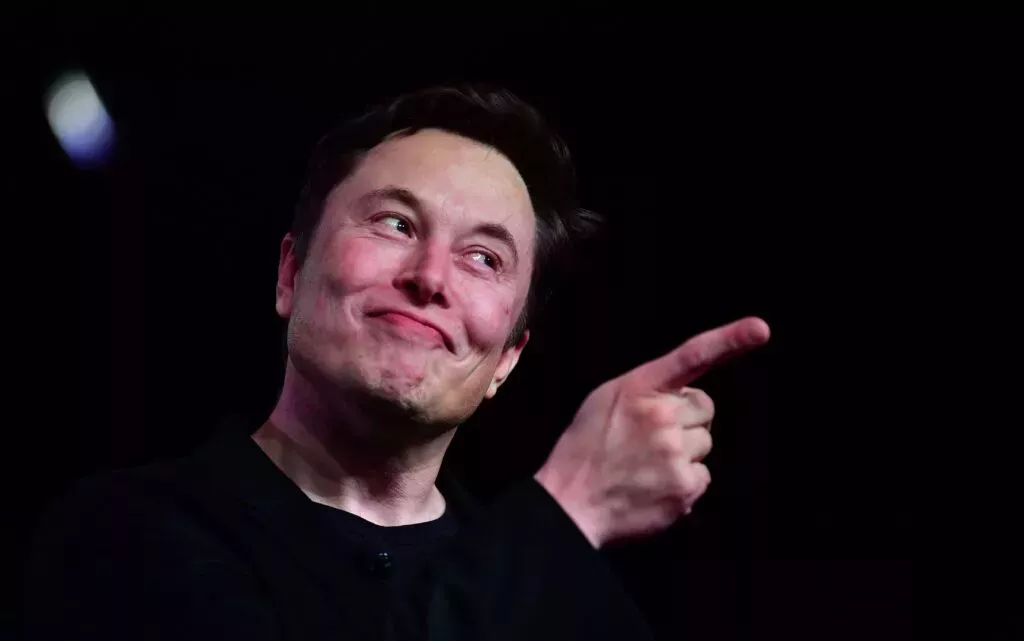Elon Musk es trolleado por el meme del 