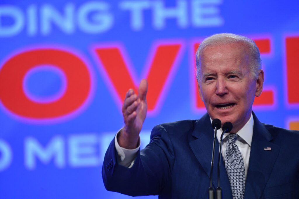 Joe Biden quiere frenar los proyectos de ley anti LGTB+ del país