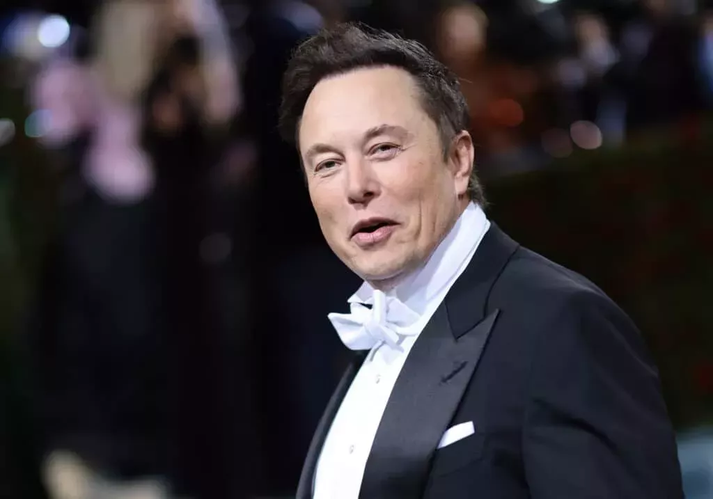 La hija de Elon Musk dice que es trans y no quiere saber nada de su padre