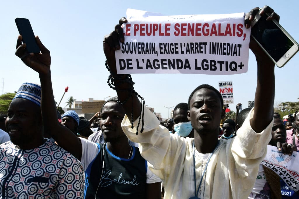 Un turista estadounidense es atacado en Senegal por homófobos