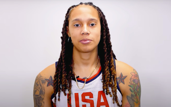 Un tribunal ruso mantiene encarcelada a la jugadora de WNBA Brittney Griner