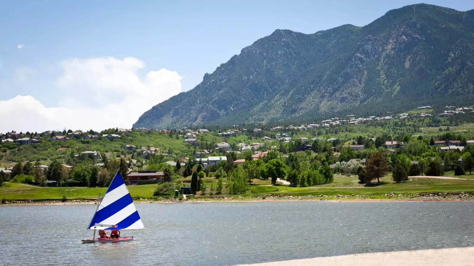 Bajo el Gaydar | Serie de verano: Colorado Springs